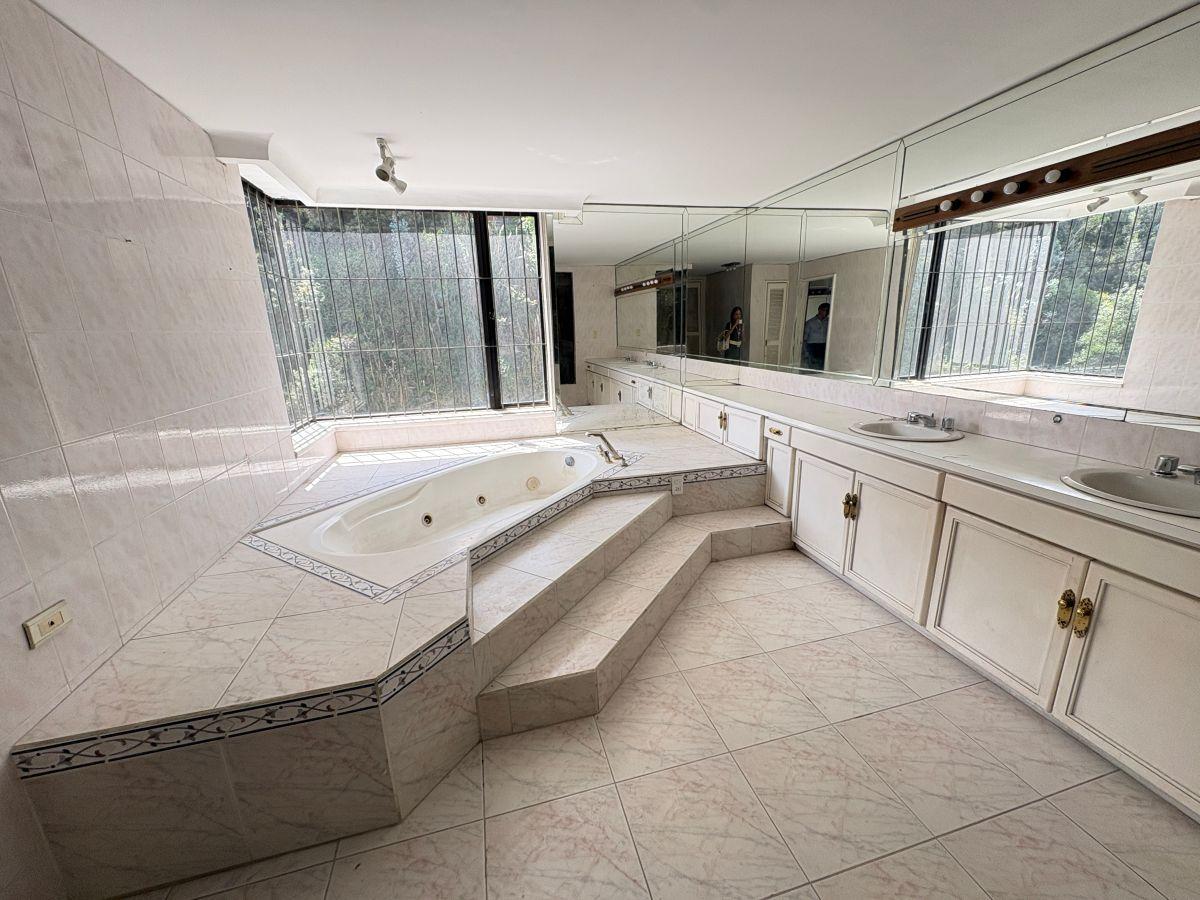 Venta Departamento 410 m² Bossano y González Suárez Oportunidad — imagen 4