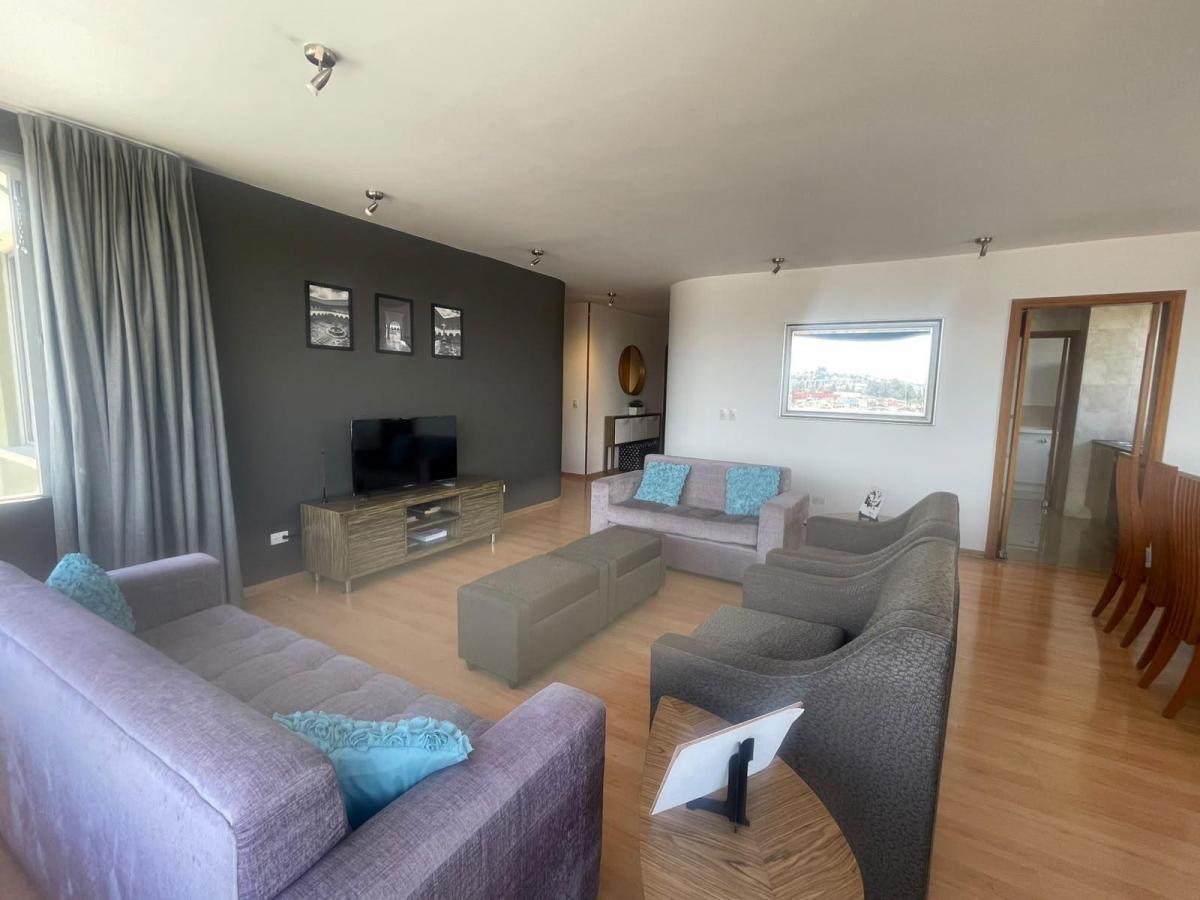 Venta Departamento, 151 m², 3 Dorm., Av Gaspar de Villarroel — imagen 7