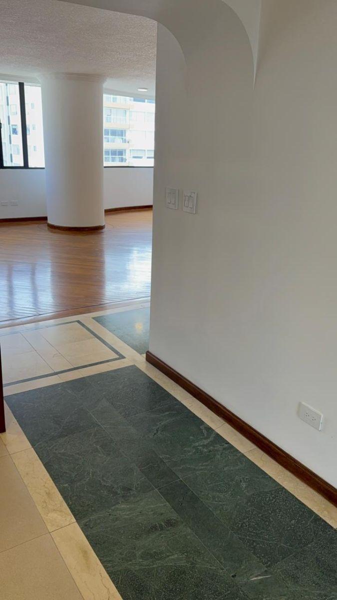 Vendo Excelente Departamento Remodelado Ubicado en El Quito Tenis Cercano Al C. C. El Bosque — imagen 10