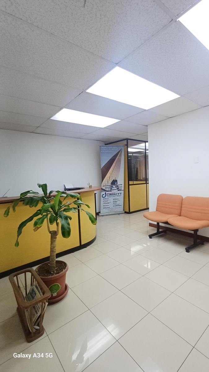 Renta o Venta Oficina en 128 m², 2 Baños, Garaje _ La Carolina, Calle Alpahalla — imagen 9