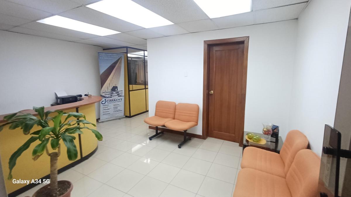 Renta o Venta Oficina en 128 m², 2 Baños, Garaje _ La Carolina, Calle Alpahalla — imagen 7