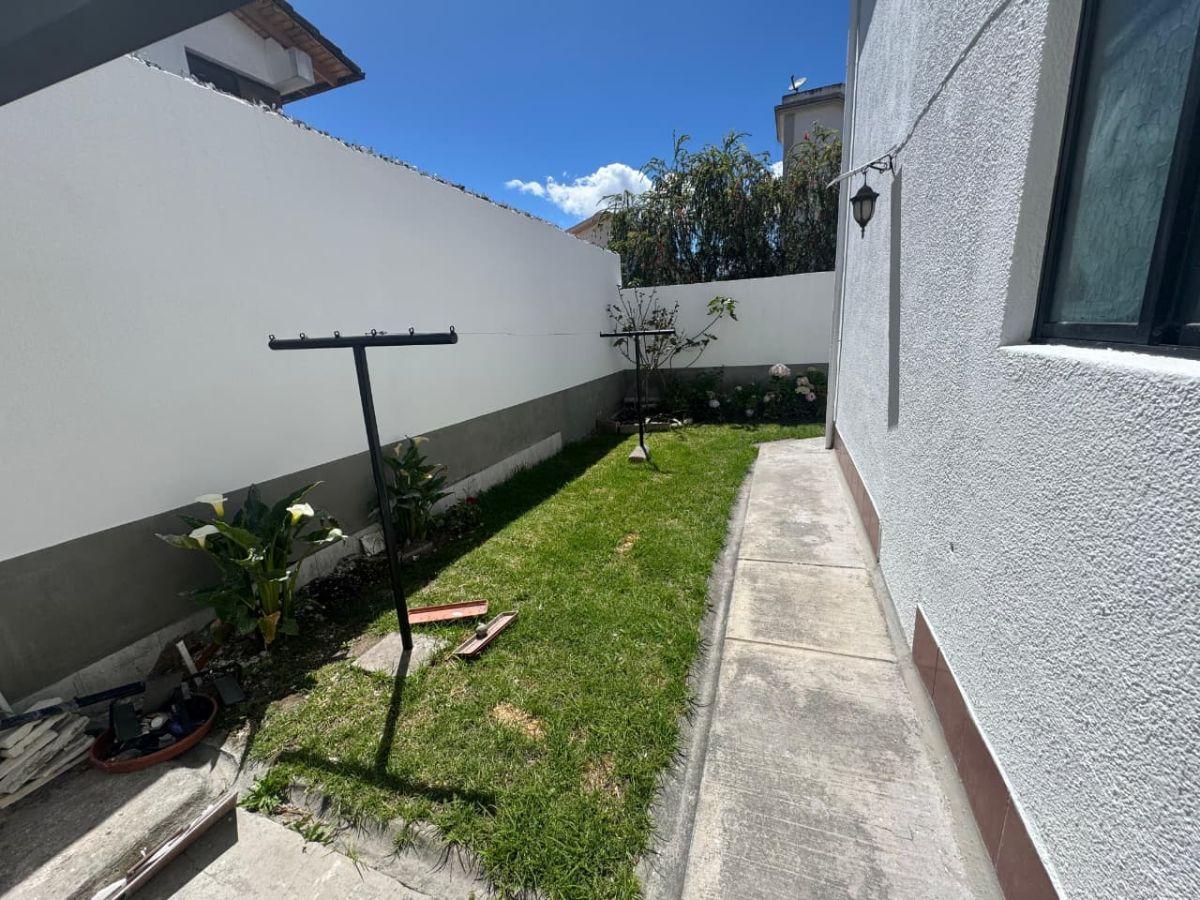 Casa en Venta Conjunto Privado con Jardin Propio Sector El Condado — imagen 9