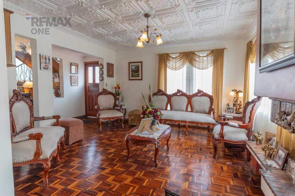 En Venta Propiedad Comercial en La Av de Las Américas, Azuay — imagen 9