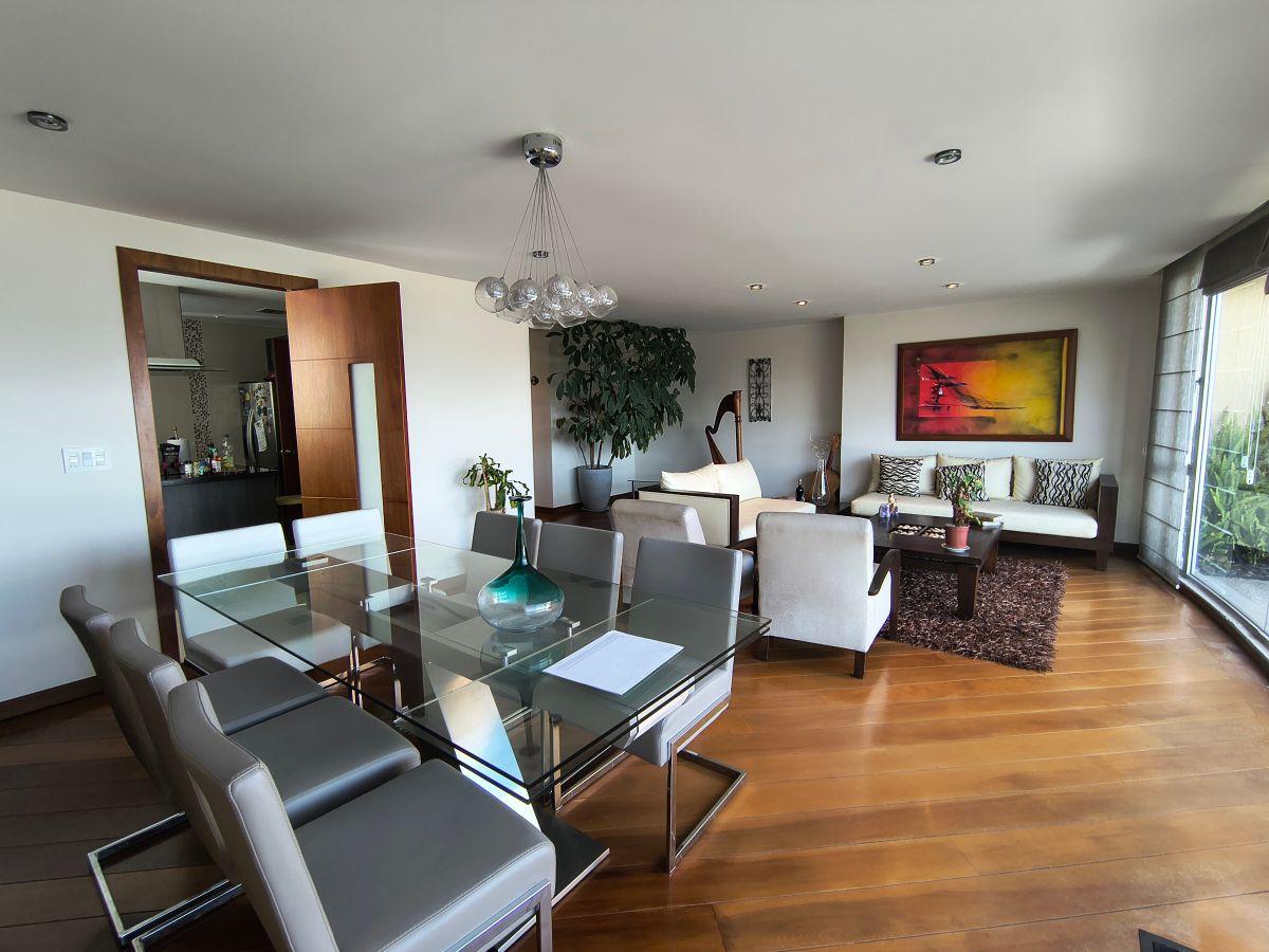 Exclusivo Dúplex de Lujo 370 m² en Venta | Monteserrín - Vista a Cumbayá — imagen 9