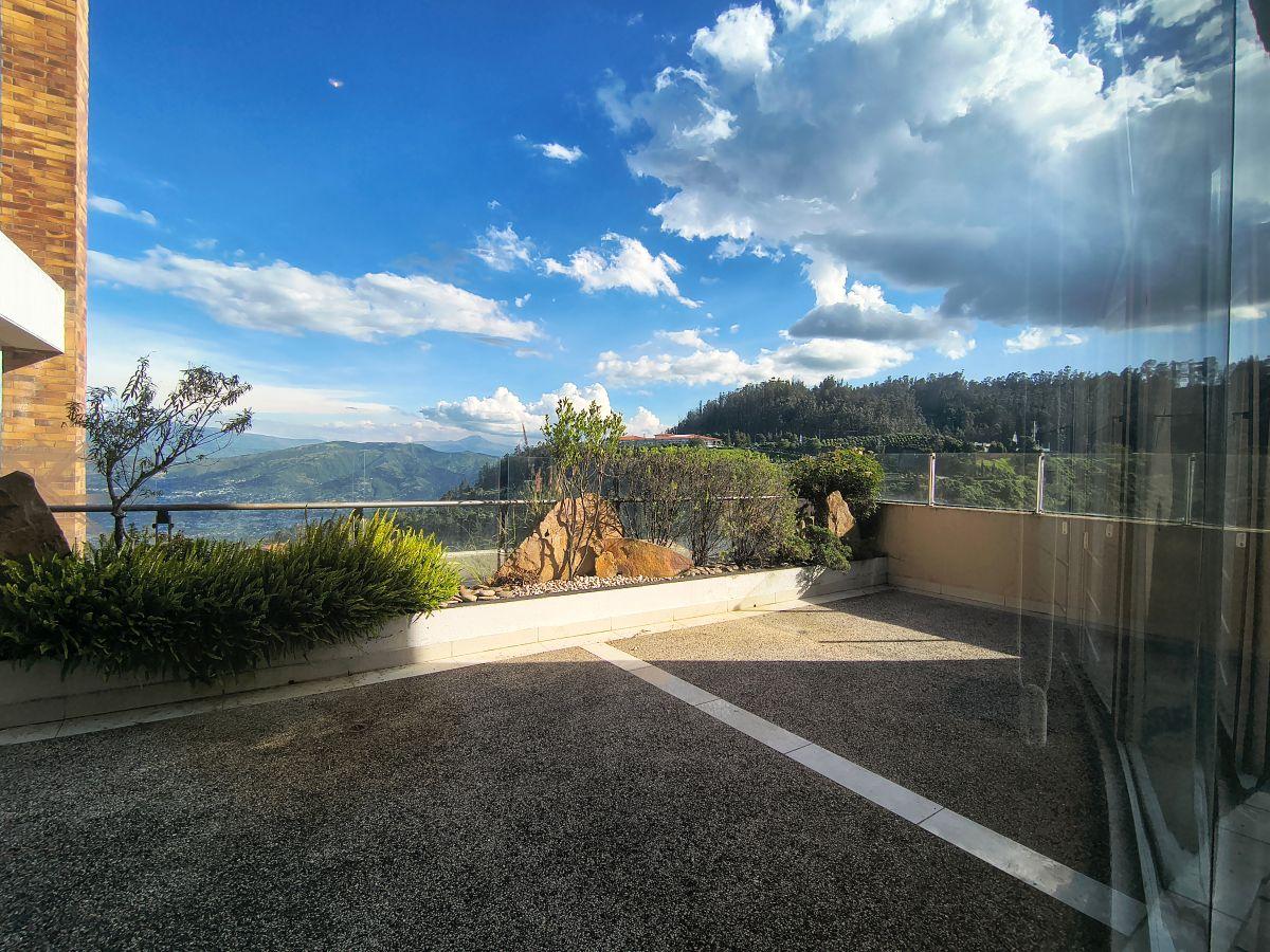 Exclusivo Dúplex de Lujo 370 m² en Venta | Monteserrín - Vista a Cumbayá — imagen 7
