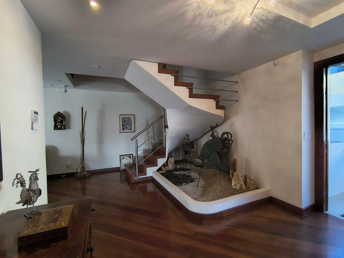 Exclusivo Dúplex de Lujo 370 m² en Venta | Monteserrín - Vista a Cumbayá — imagen 6