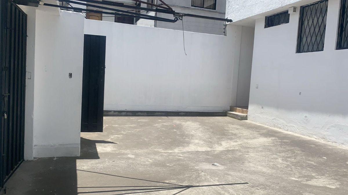 Vendo Casa de 400 m², Carcelen, Ideal Para Taller de Confección, Todo Tipo de Negocio o Vivienda — imagen 10
