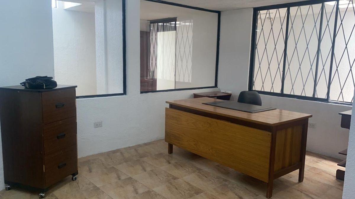 Vendo Casa de 400 m², Carcelen, Ideal Para Taller de Confección, Todo Tipo de Negocio o Vivienda — imagen 6