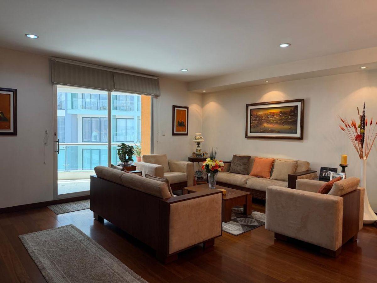 Departamento de 161 m² con 3 Recámaras en Venta, La Carolina — imagen 10