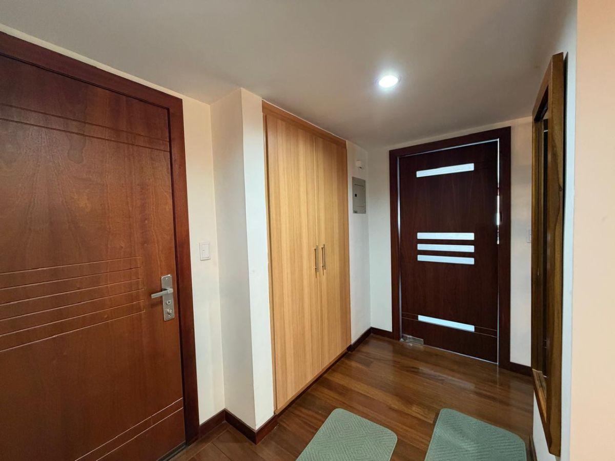 Departamento de 161 m² con 3 Recámaras en Venta, La Carolina — imagen 4