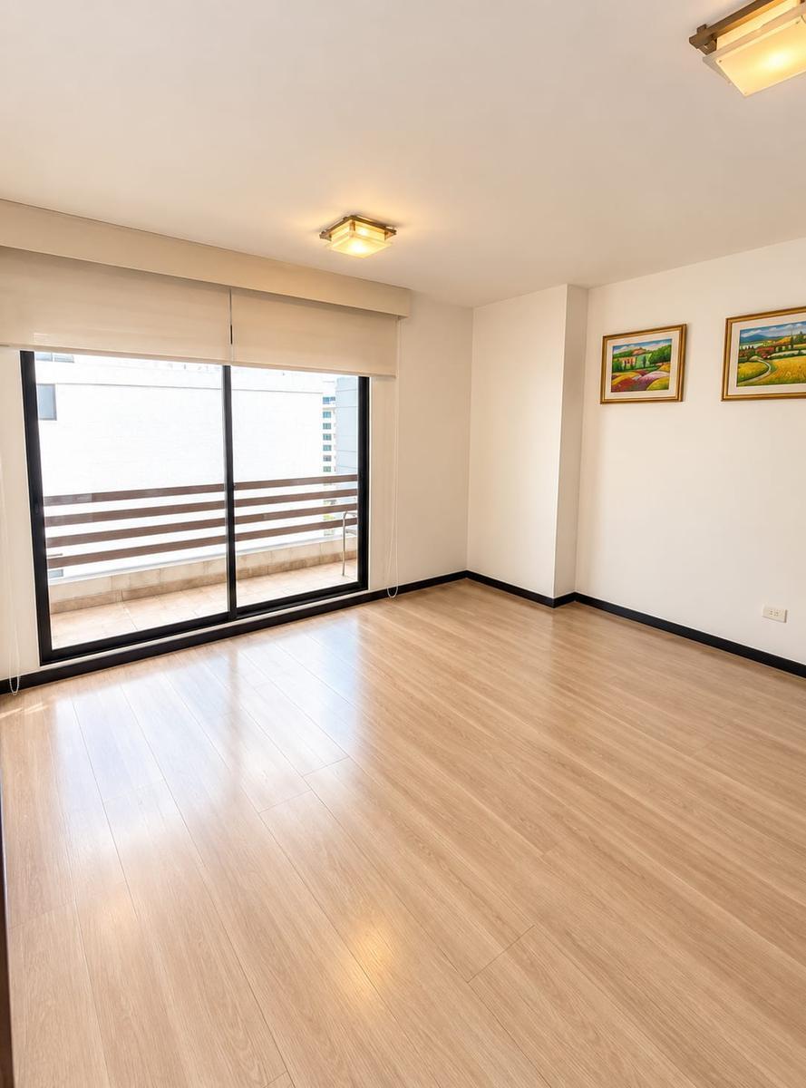 Suite con Balcón en Venta Sector Granda Centeno — imagen 4