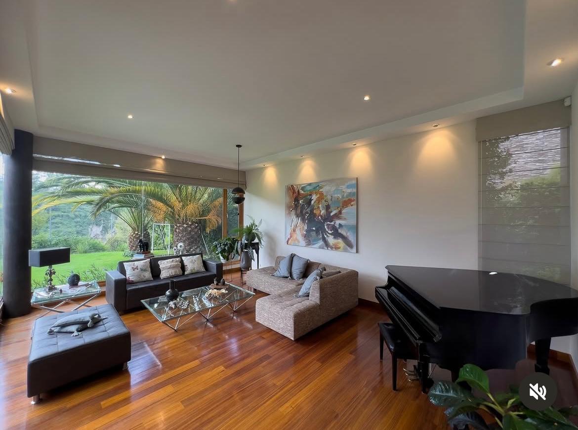 Vendo Hermosa Casa Urb Rancho San Francisco - Miravalle - Cumbaya — imagen 10