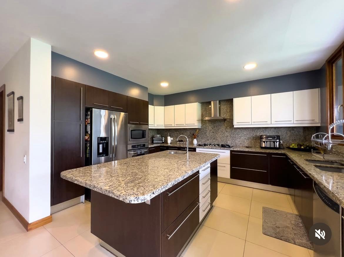 Vendo Hermosa Casa Urb Rancho San Francisco - Miravalle - Cumbaya — imagen 6