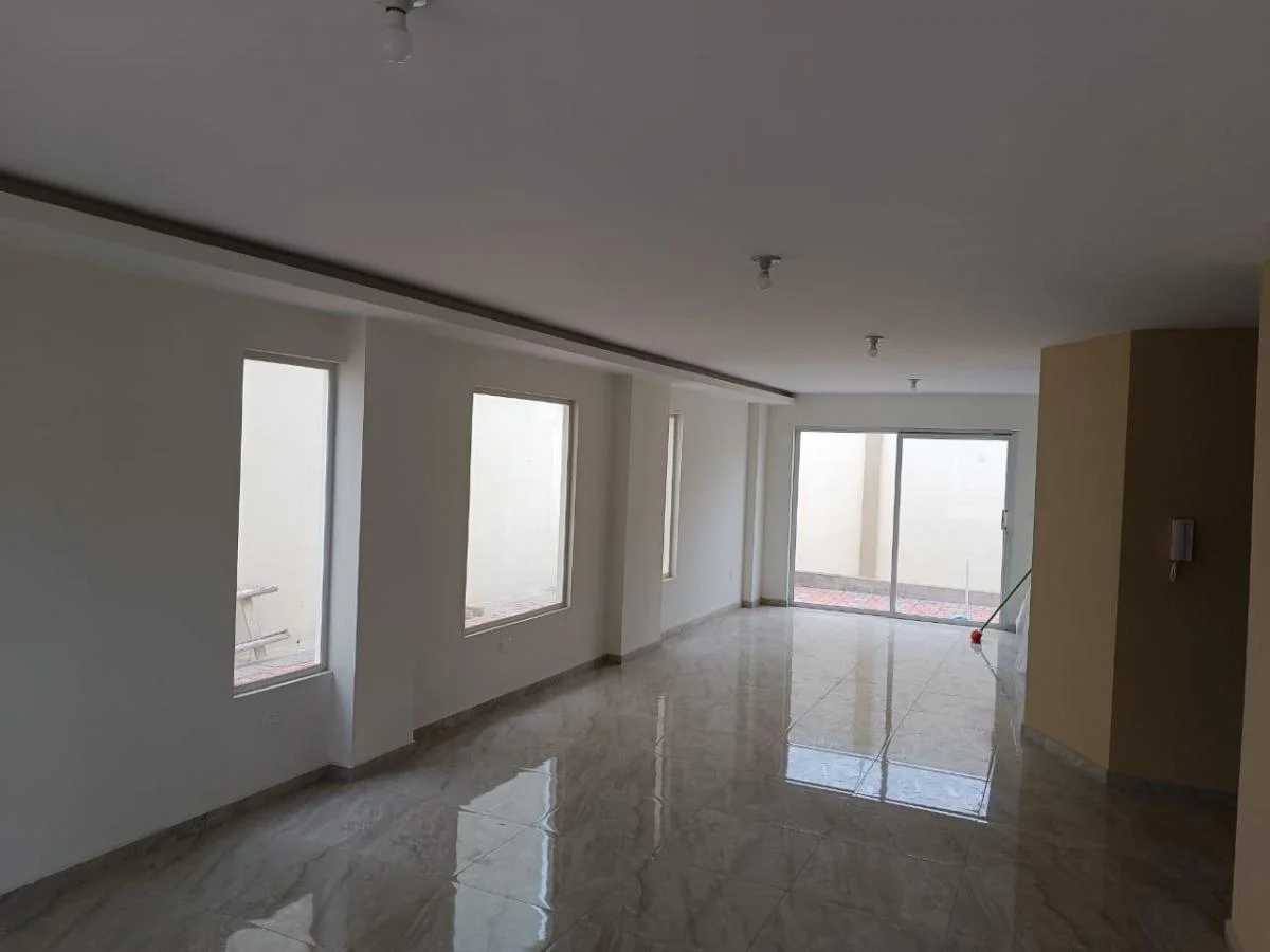 Casa con 4 Habitaciones en Venta en Norte de Riobamba, Chimborazo — imagen 7