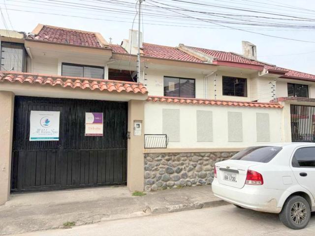 Casa en Venta Ubicada en La Calle Daniel Alvarado y Av de Las Américas Cuenca Ec. Azuay — imagen 8