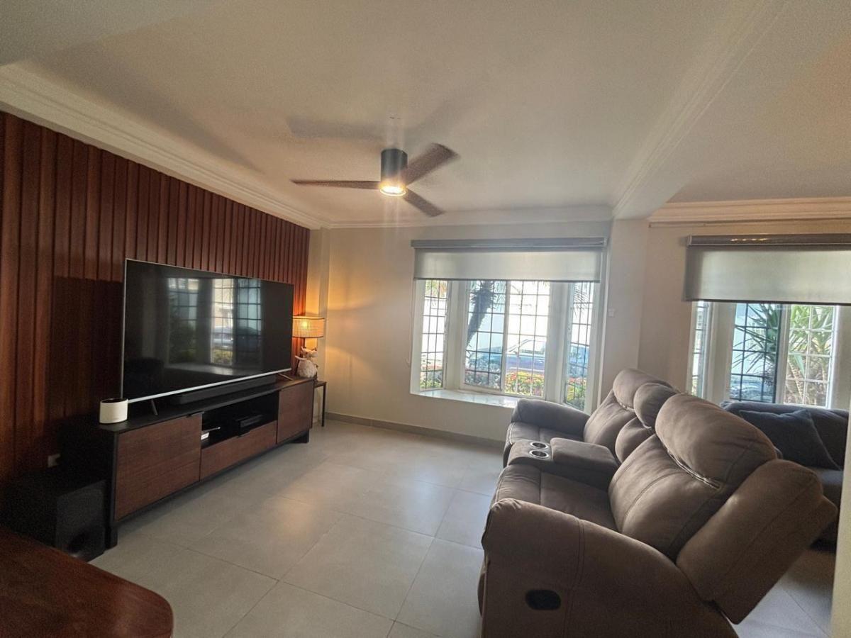 Venta Casa Urbanización Los Girasoles, Sector Ceibos, Guayas — imagen 10
