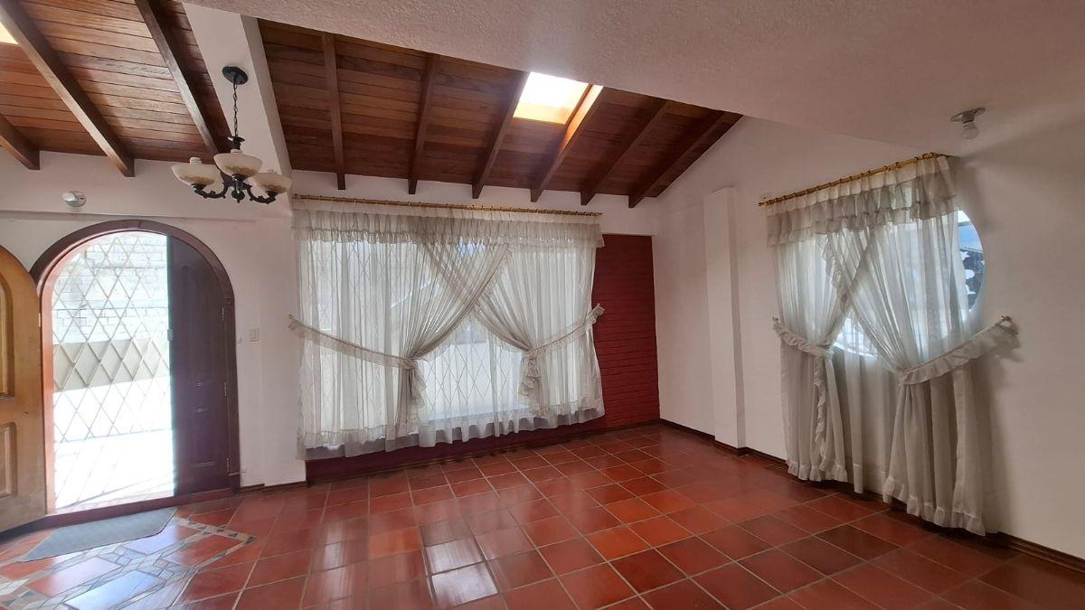 Venta Casa Rentera 3 Departamentos Ciudadela Ibarra — imagen 6