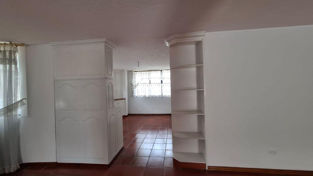 Venta Casa Rentera 3 Departamentos Ciudadela Ibarra — imagen 4