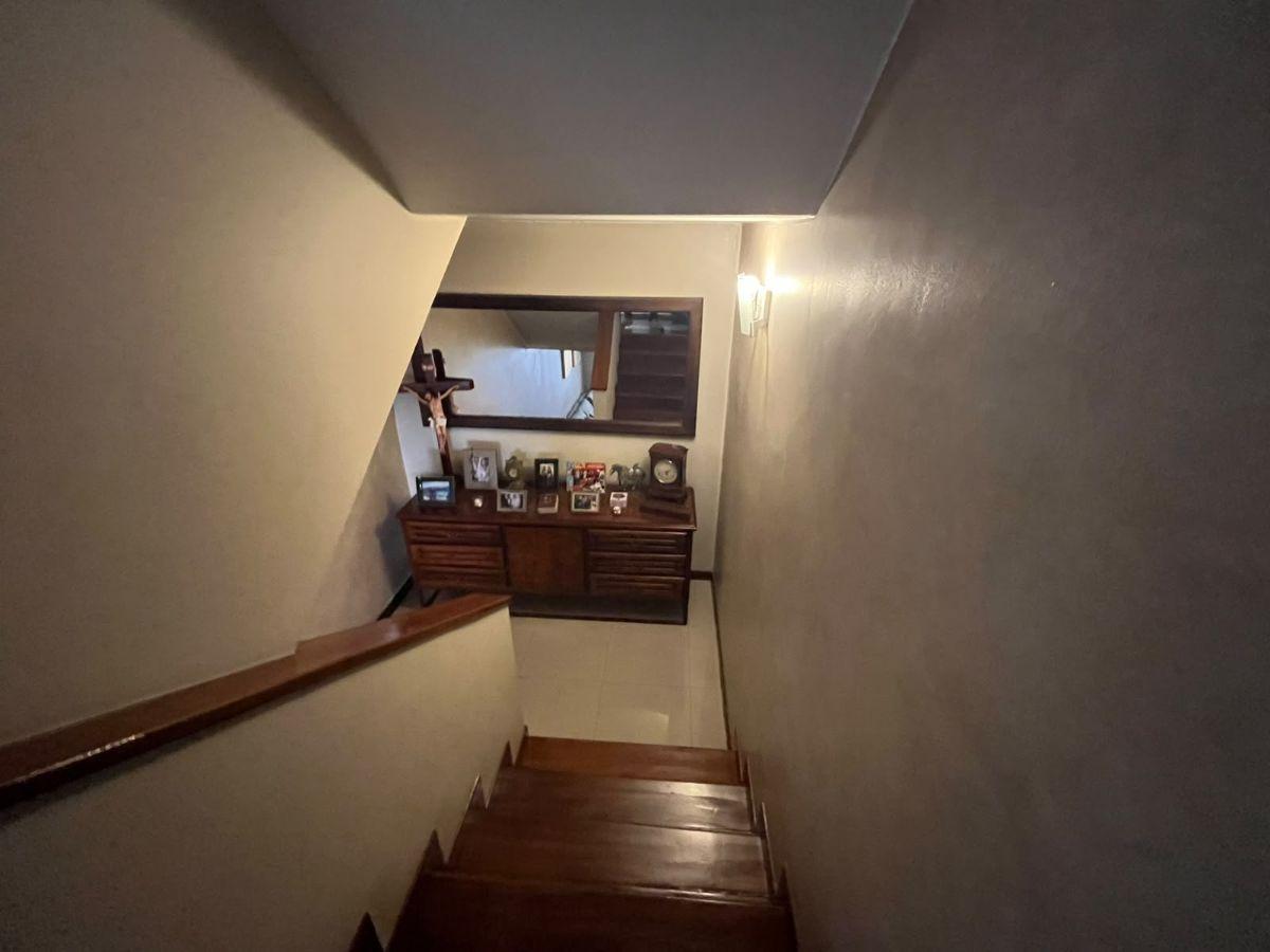 Casa de 225 m² con 4 Habitaciones en Venta en Cumbayá — imagen 3