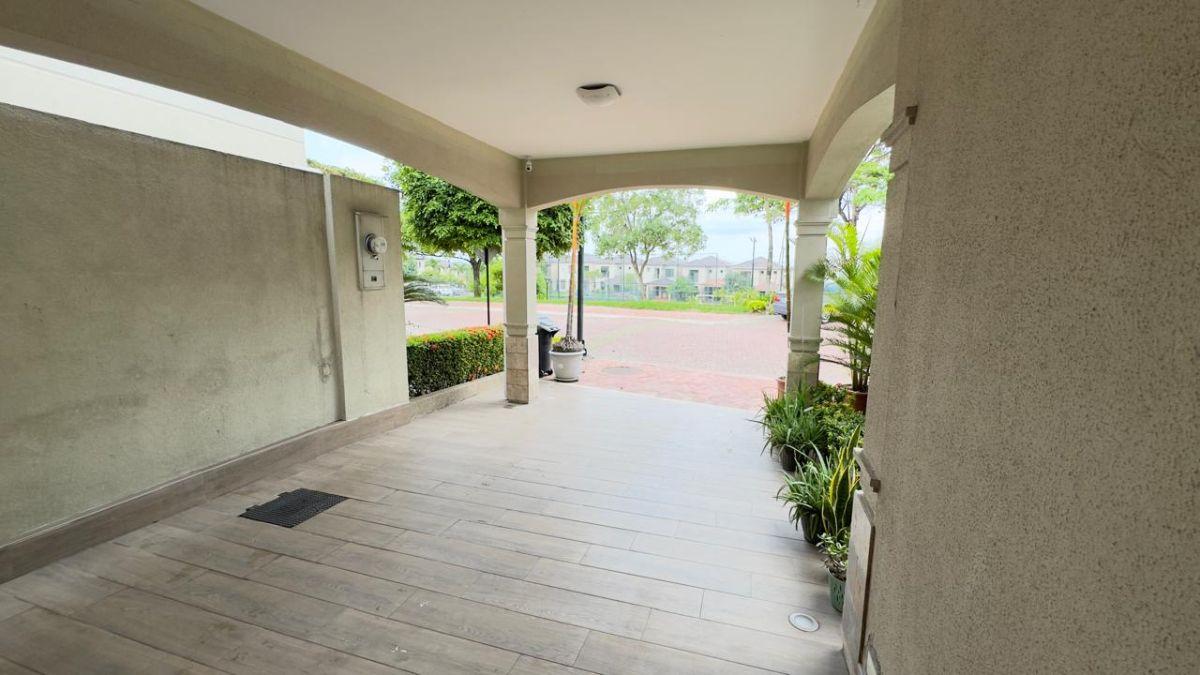 Bosques de La Costa Casa en Venta Terreno 235 m², Guayas — imagen 9