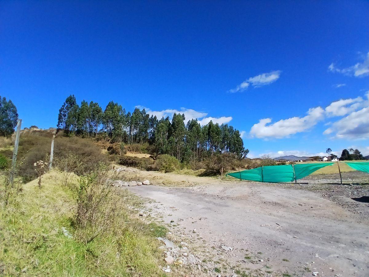 Vendo 5 Has Para 5 Pisos de Construccion Sector El Colibri - Sangolqui — imagen 7