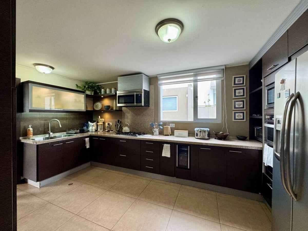 En Venta Casa de Tres Dorm. en Conjunto Privado 236 m² - San Juan de Cumbayá — imagen 9
