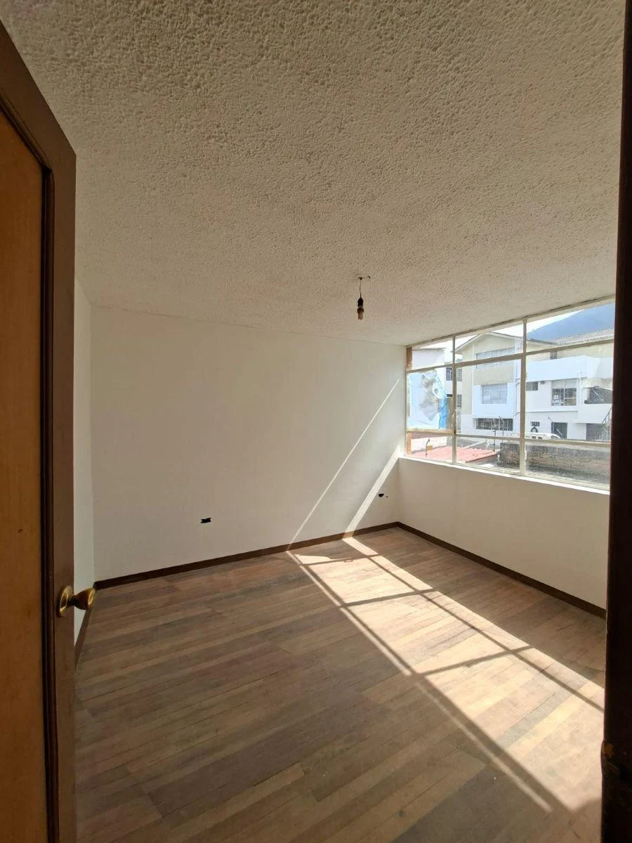 Casa de 318,32 m² con 6 Habitaciones en Venta en La Concepción Rentera — imagen 6