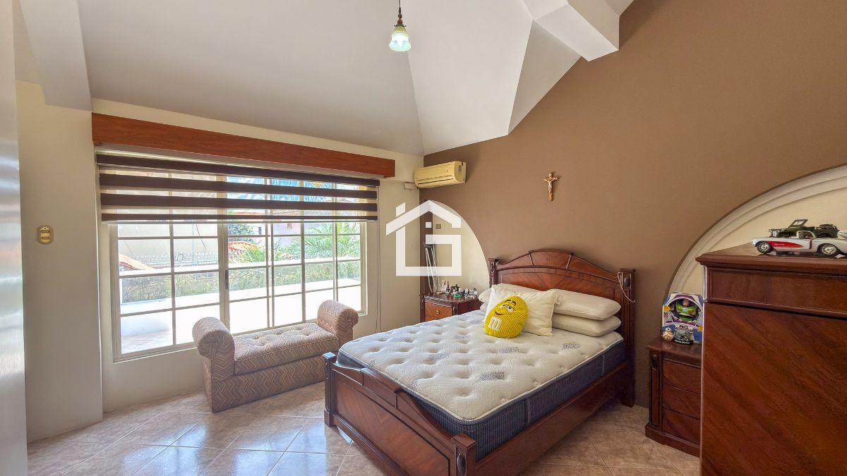 Casa de Lujo en Venta en Sector Unioro, Machala – Exclusividad y Ubicación Privilegiada, El Oro — imagen 3