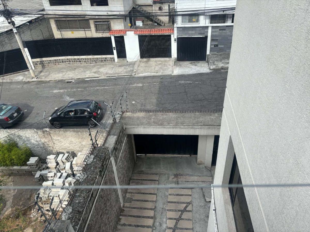 Casa Comercial Remodelada Sobre La Av Occidental – Sector El Bosque — imagen 7