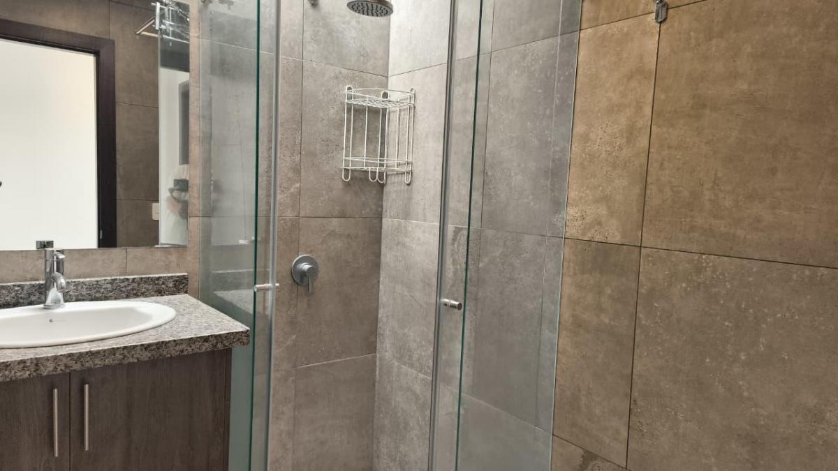 Casa en Venta 185 m² Sector Lumbisi 3 Hab. 2 Parqueaderos Seguridad 24/7 — imagen 4