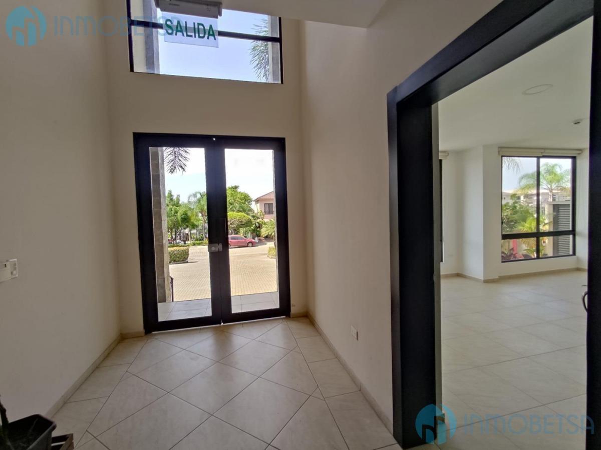 Departamento en Alquiler o Venta Planta Baja y de Estreno en Urb. Porto Alegre, Guayas — imagen 9