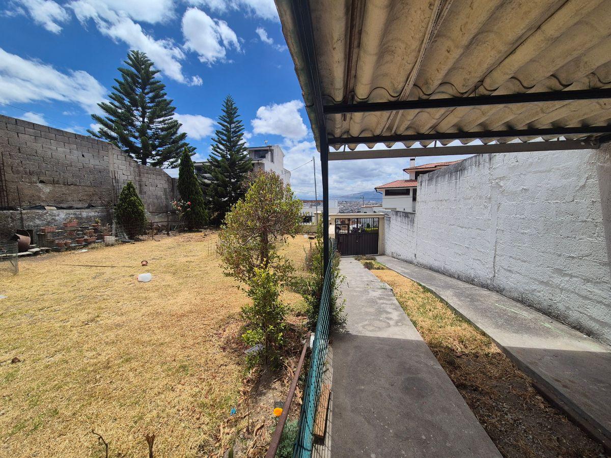 Casa Independiente con Terreno Urb. Privada Uraba - Norte de Quito — imagen 5