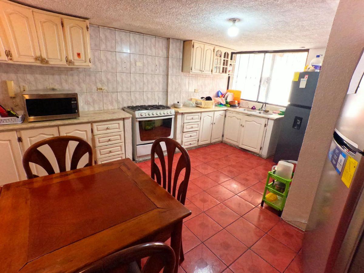 Venta Casa Rentera en El Sector La Keneddy — imagen 6