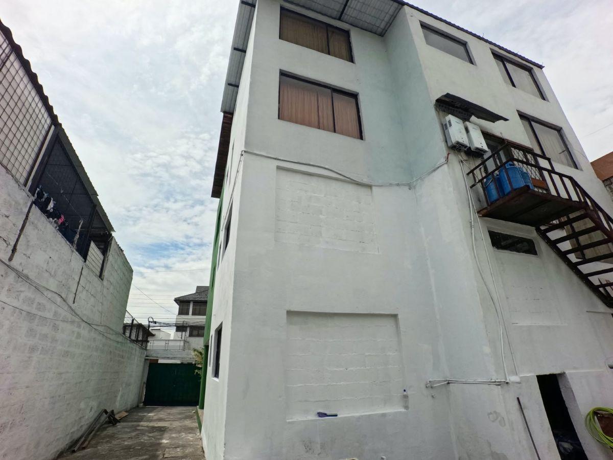 Venta Casa Rentera en El Sector La Keneddy — imagen 5