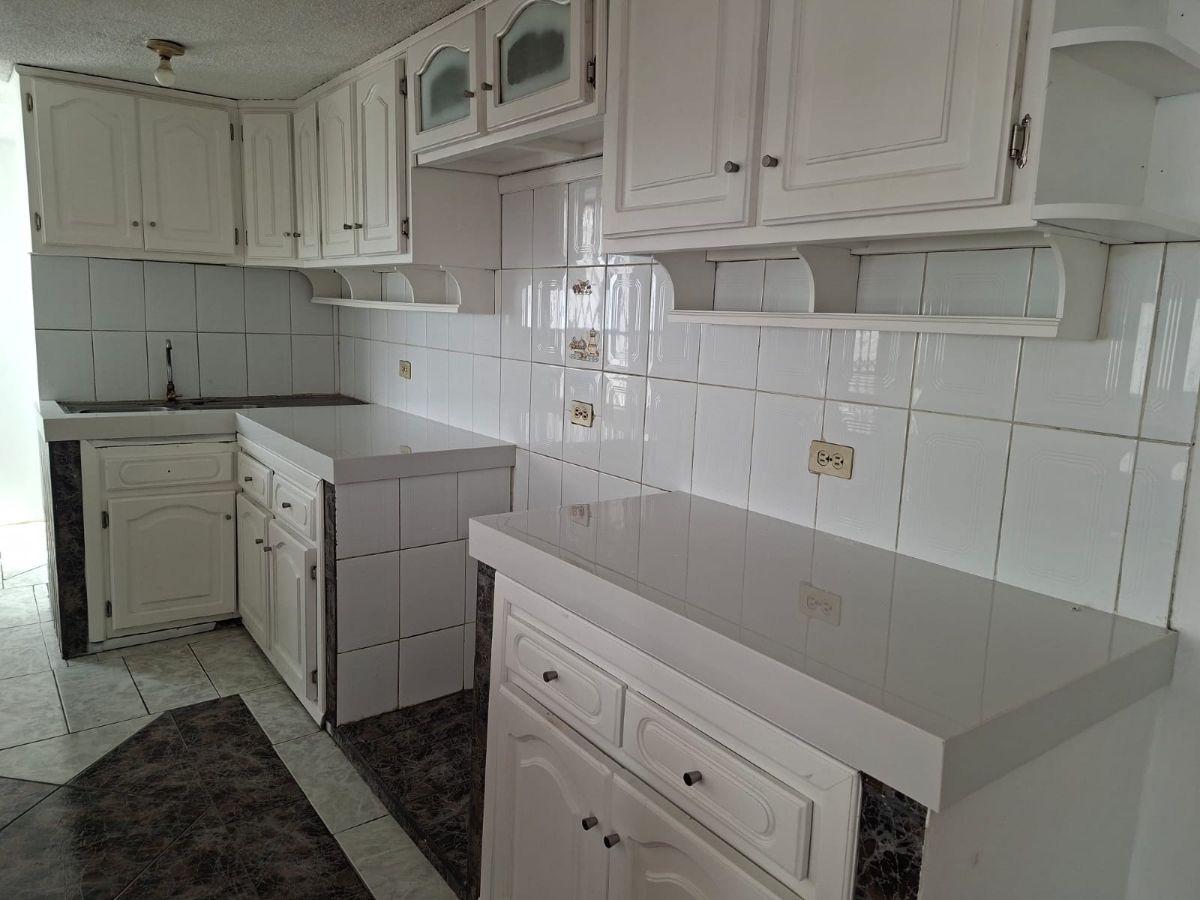 Vendo, Sector Colegio Becquerel Casa de 306 m² con 5 Habitaciones — imagen 4