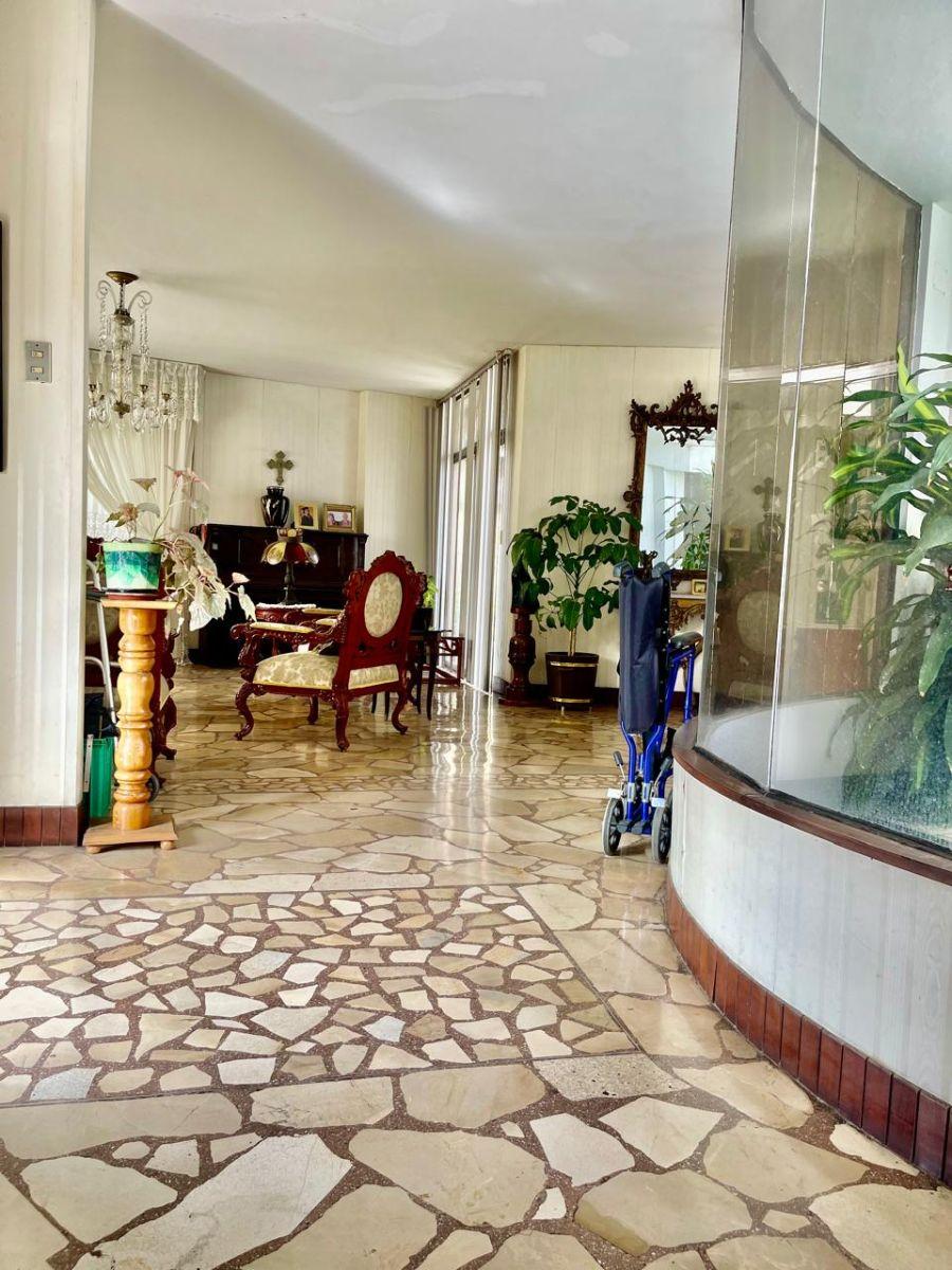 *casa en Venta Estilo Colonial, Urbanización Los Ceibos. Guayas — imagen 9
