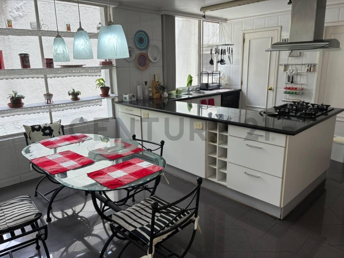 Se Vende Departamento de 3 Dorm. en El Sector de La González Suárez — imagen 10