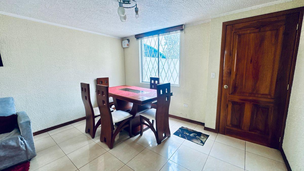 Casa Dentro de un Conjunto Privado en Nuevos Horizontes - Sector La Ecuatoriana — imagen 8