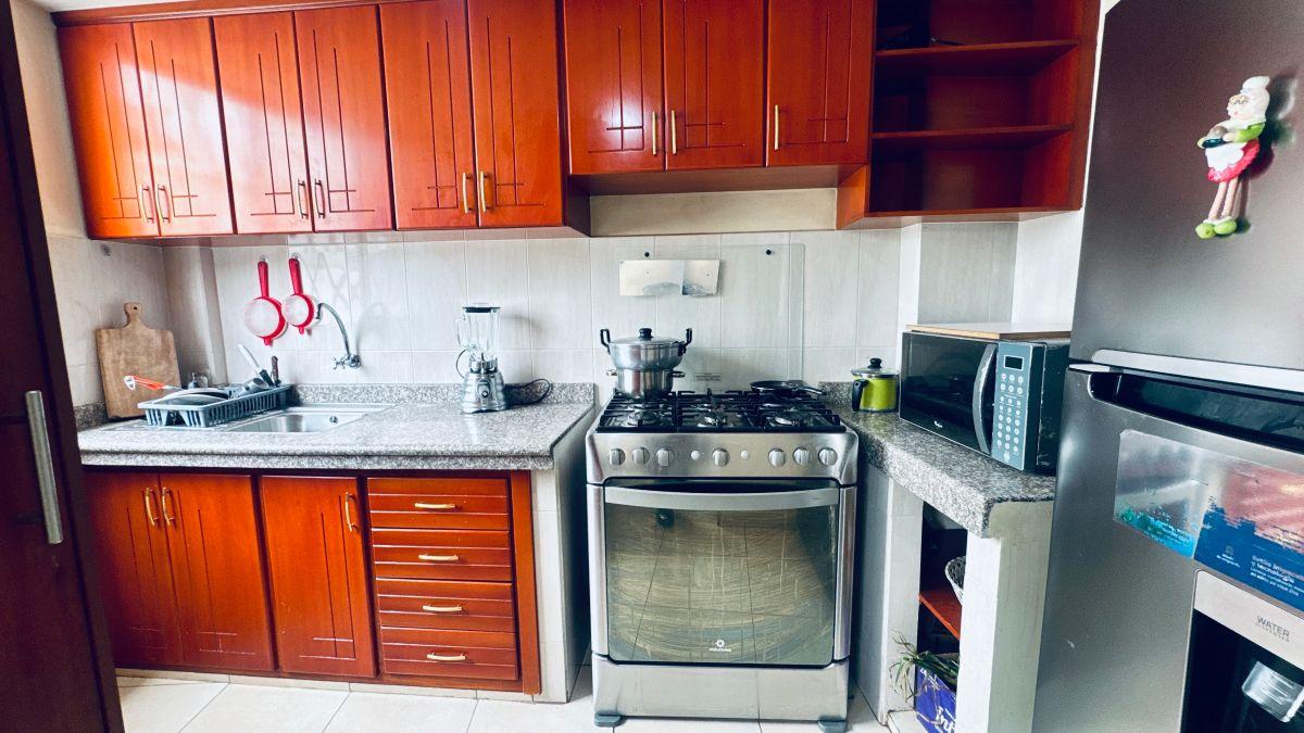 Casa Dentro de un Conjunto Privado en Nuevos Horizontes - Sector La Ecuatoriana — imagen 5