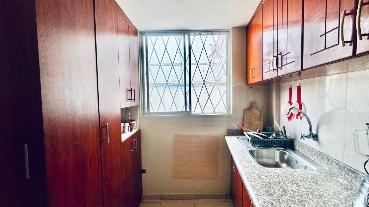 Casa Dentro de un Conjunto Privado en Nuevos Horizontes - Sector La Ecuatoriana — imagen 4