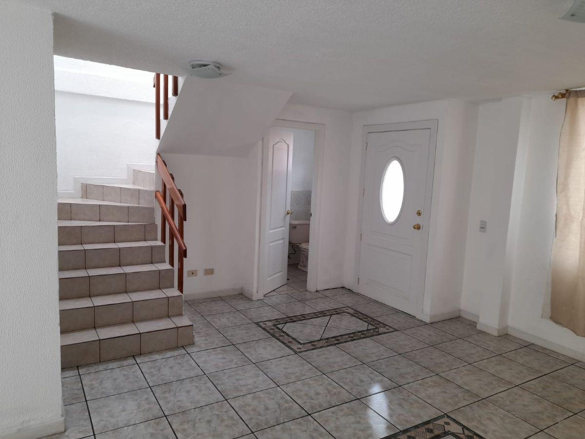 Casa de Venta 2 Habitaciones. Conj. Portal Esmeralda. Sangolqui — imagen 6