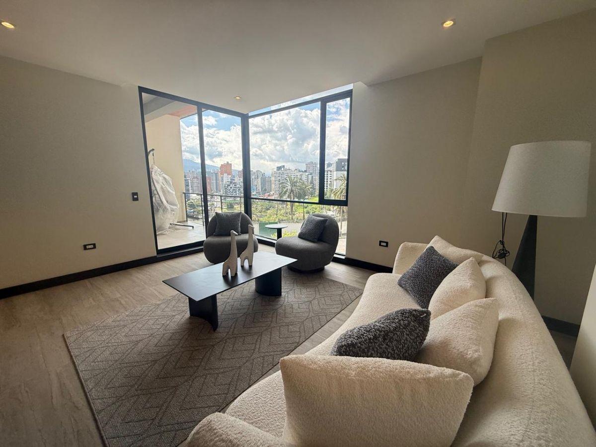 En Venta Departamento Gonzales Suarez — imagen 8