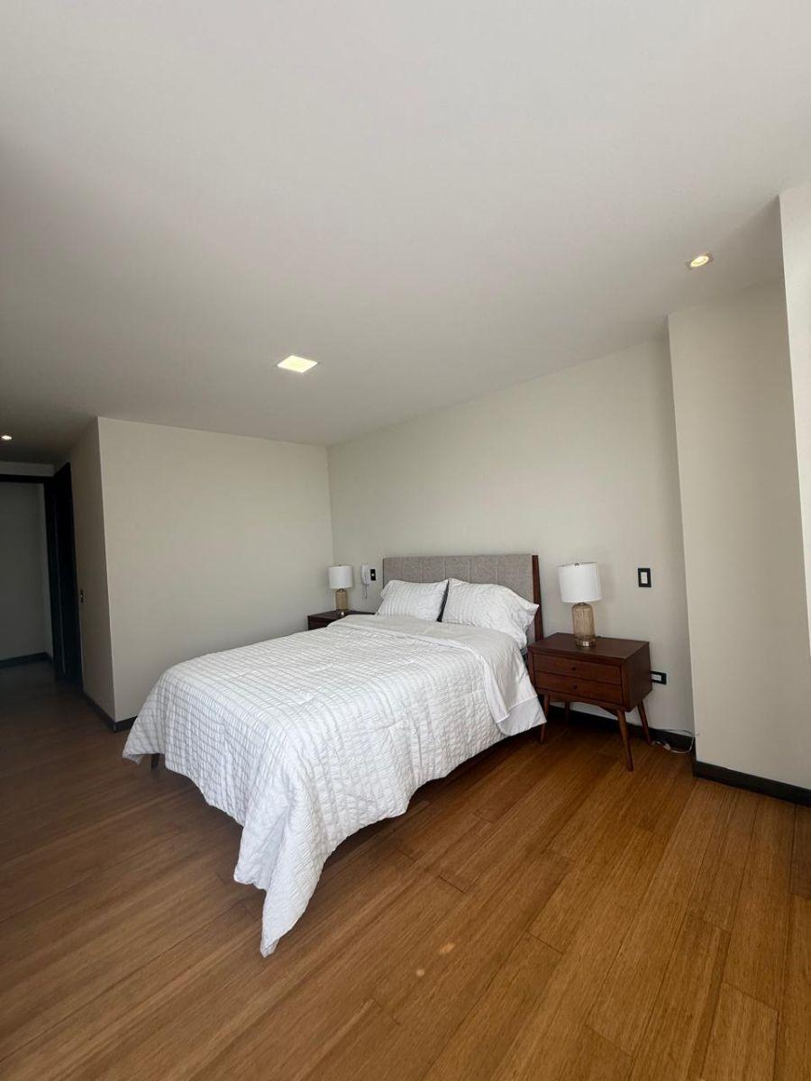 En Venta Departamento Gonzales Suarez — imagen 3