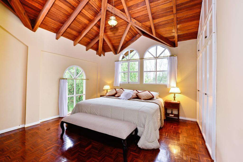 Vendo Casa Quinta con Amplios Jardines Sector Conocoto — imagen 3