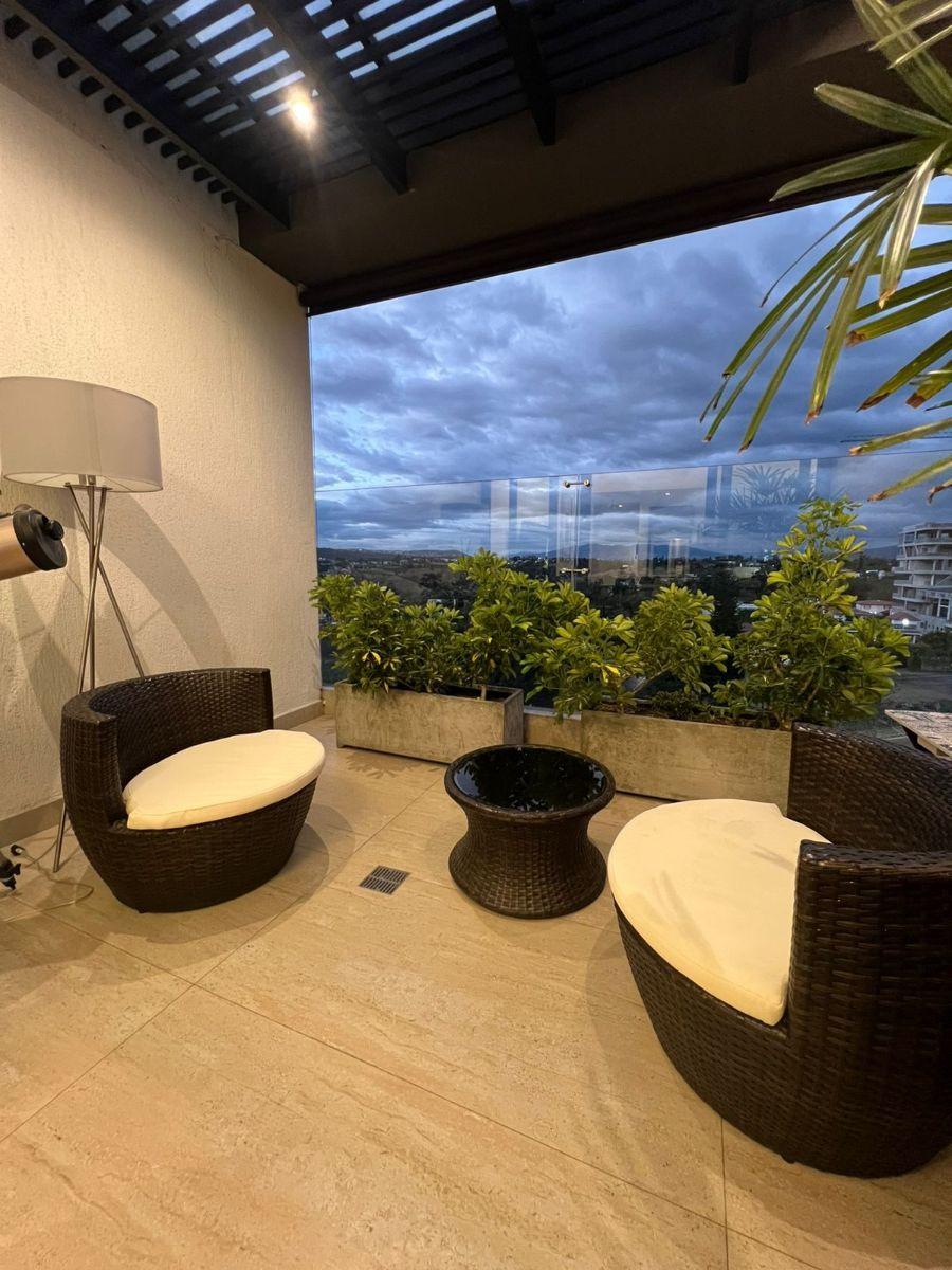 Departamento de 111 m² con 2 Habitaciones en Venta en Cumbayá — imagen 7
