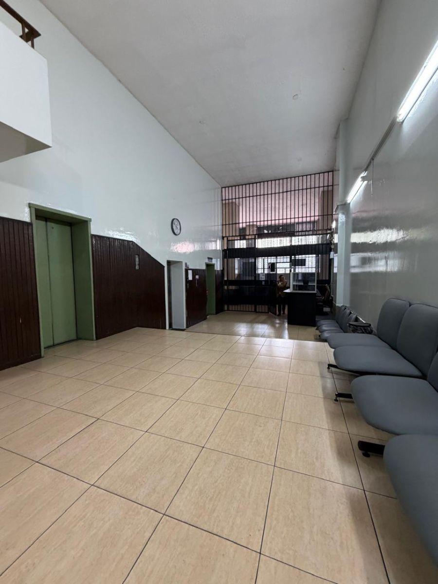 Oficina en Venta 10 de Agosto y Caldas 43 m², $28.000 — imagen 9