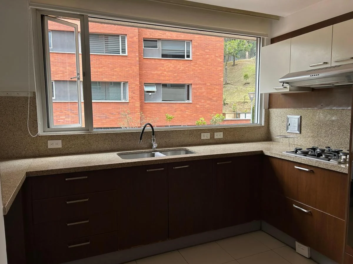 Vendo Lindo Departamento con Terraza Propia / Tenis — imagen 3