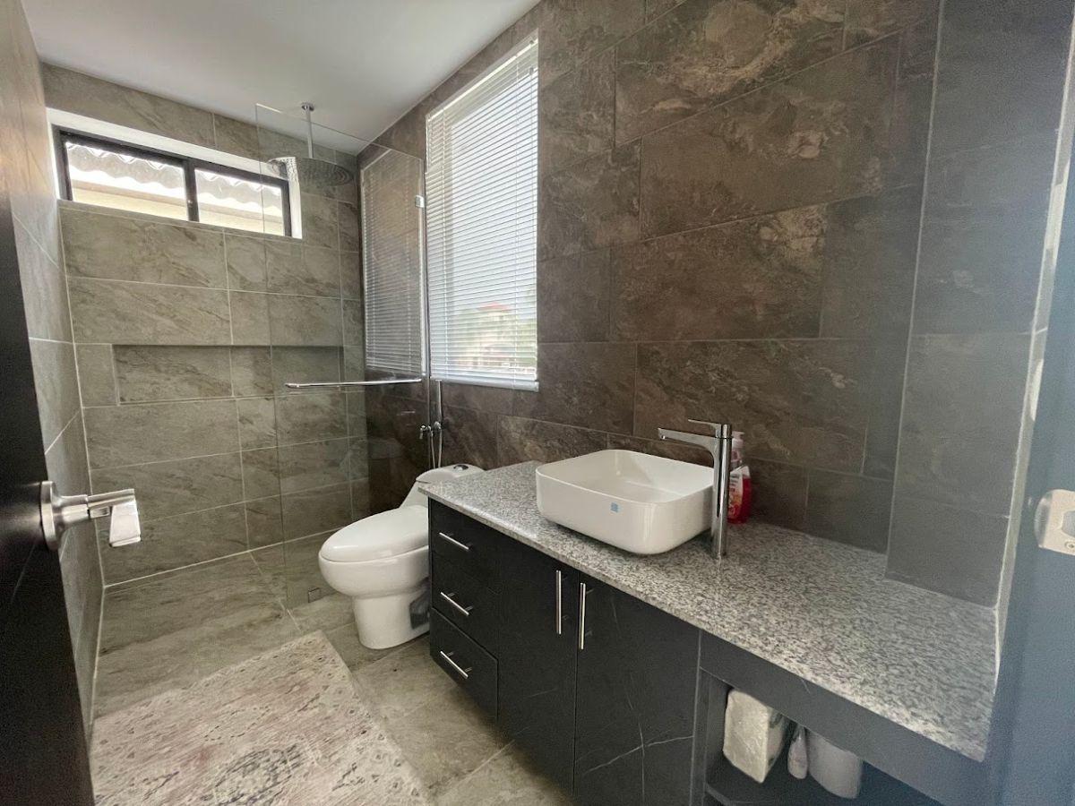 Casa de 288 m² con 3 Dorm. en Venta en Samborondón, Guayas — imagen 7