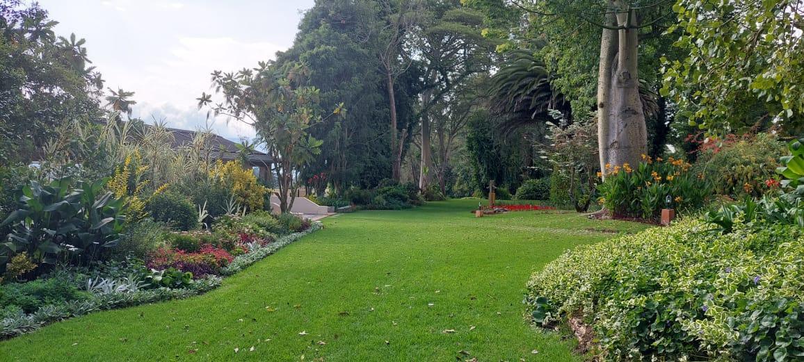 Checa, Pakakuna Gardens, Vendo Hermosa Villa 163 m², 2 Dorm., Garaje Cubierto, Bodega, Jardínes — imagen 9