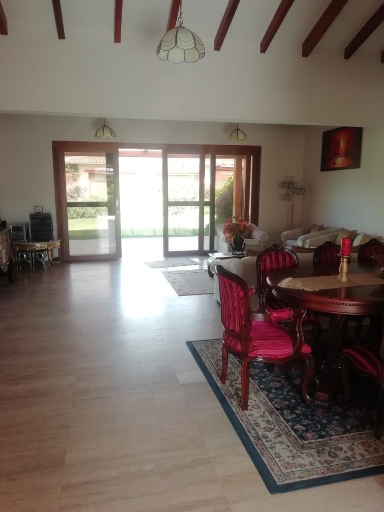 Checa, Pakakuna Gardens, Vendo Hermosa Villa 163 m², 2 Dorm., Garaje Cubierto, Bodega, Jardínes — imagen 5